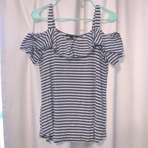 White & Dark Green striped Cable & Gauge shirt M